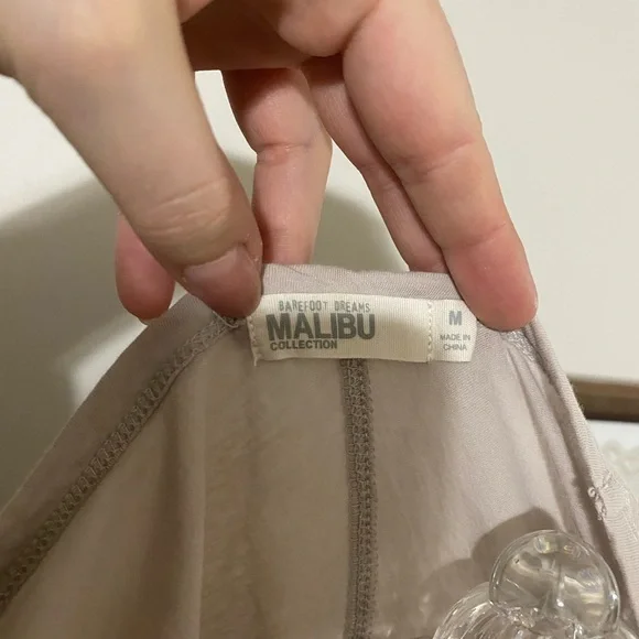 Barefoot Dreams Malibu Collection Scoop Neck Tunic Soft Cream Short Sleeve Tee - Picture 6 of 7